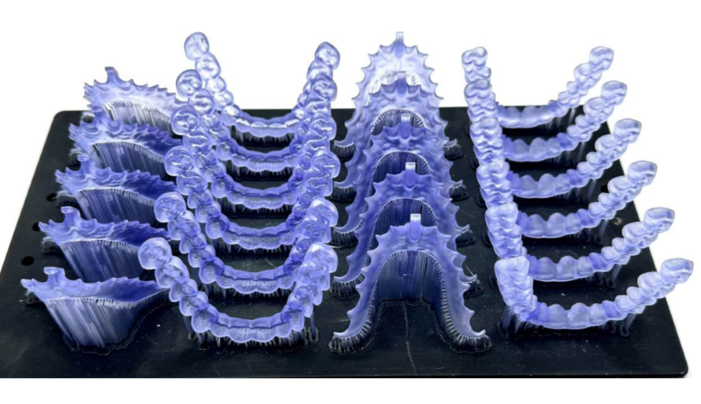Translucent dental splints printed on the Axtra3D Lumia X1 using biocompatible resin